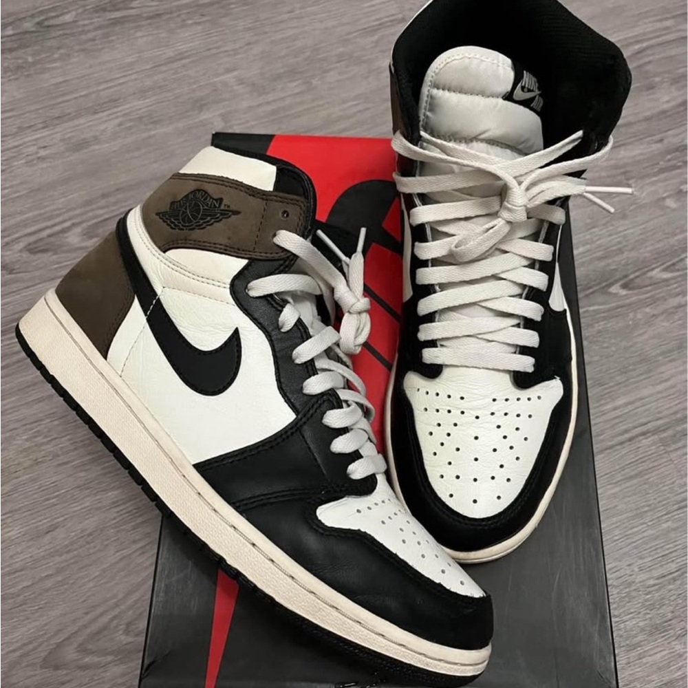 Air Jordan 1 Mocha High